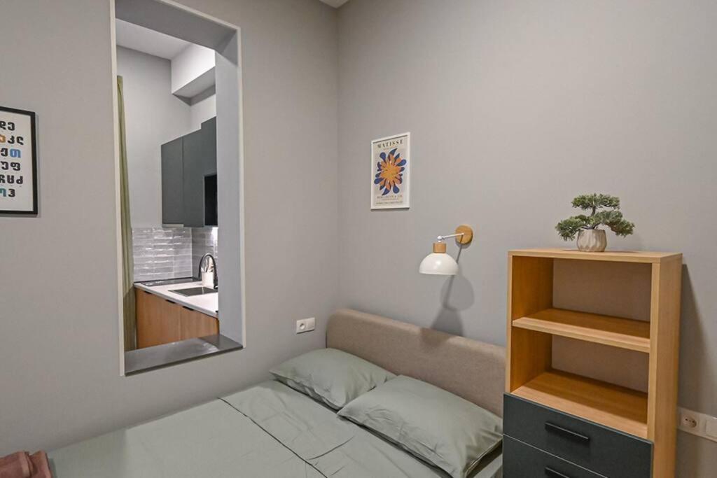 Studio With Balcony In Old City Tbilisi Eksteriør bilde